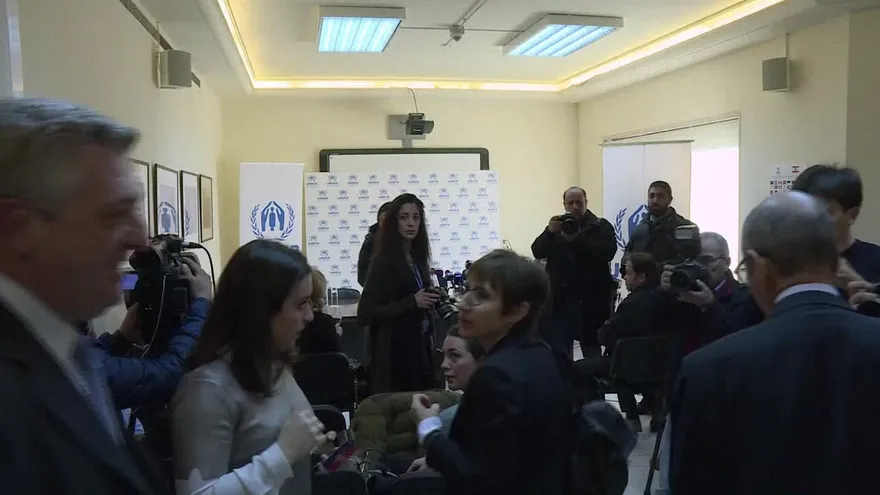 ONU llama a recibir refugiados y critica veto estadounidense.