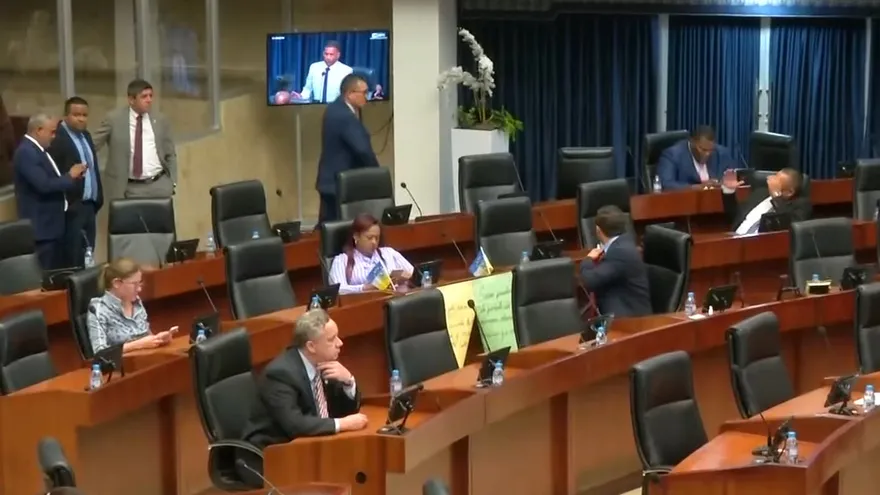 Debaten contrapropuesta del proyecto de ley de Extinción de Dominio