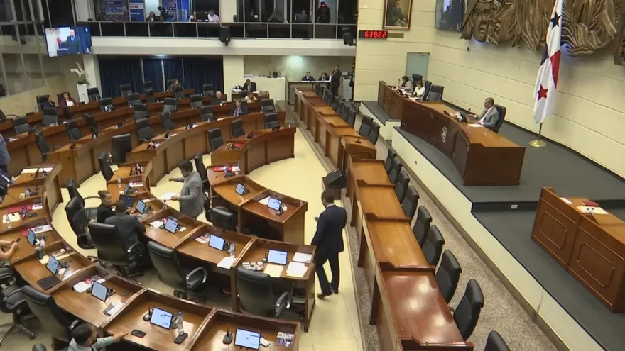 Diputados exigen soluciones urgentes ante deficiencias en hospital de La Chorrera.