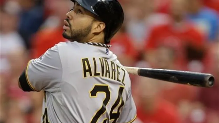 lvarez guió a los Piratas a la victoria ante los Rojos