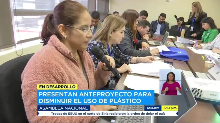 Avanza discusión del anteproyecto que regula uso de plástico de un solo uso