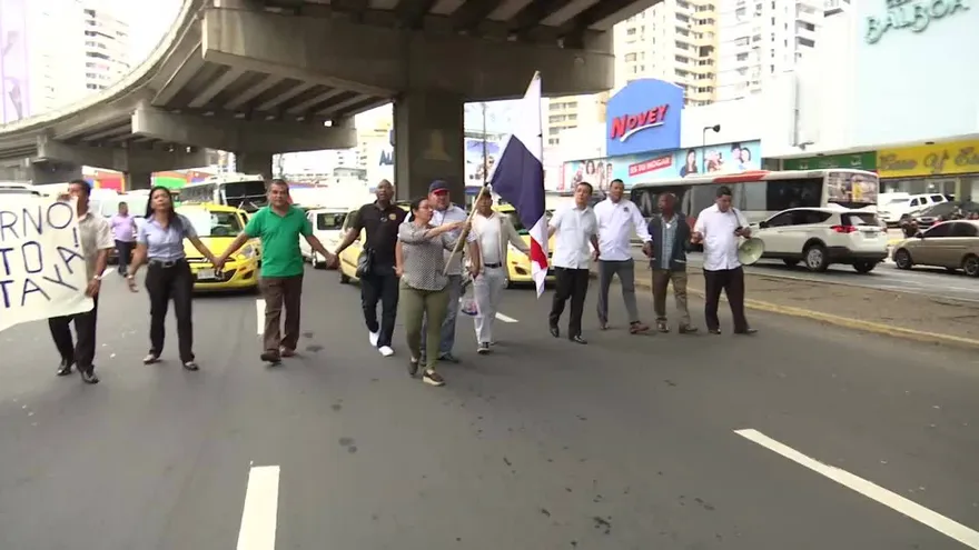 ATTT buscara regular taxis para evitar el “No voy”