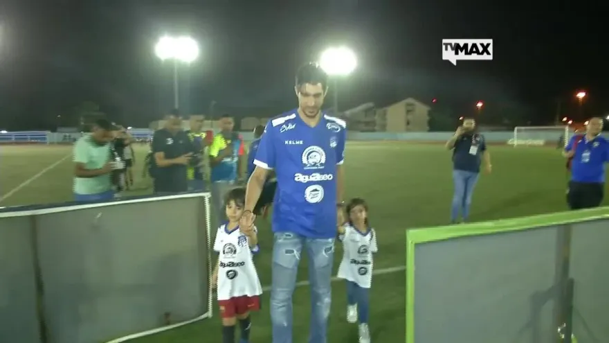 Homenaje a Jaime Penedo realizado por el Deportivo Árabe Unido