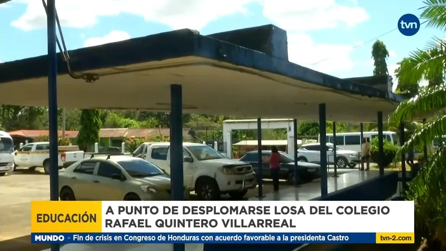 Reparación urgente de una losa en colegio de Herrera