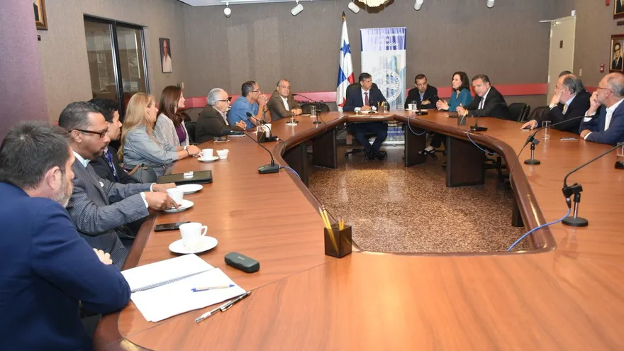 Empresarios españoles se reunieron con representantes de la Cámara Panameña de la Construcción (Capac) este jueves 6 de julio.