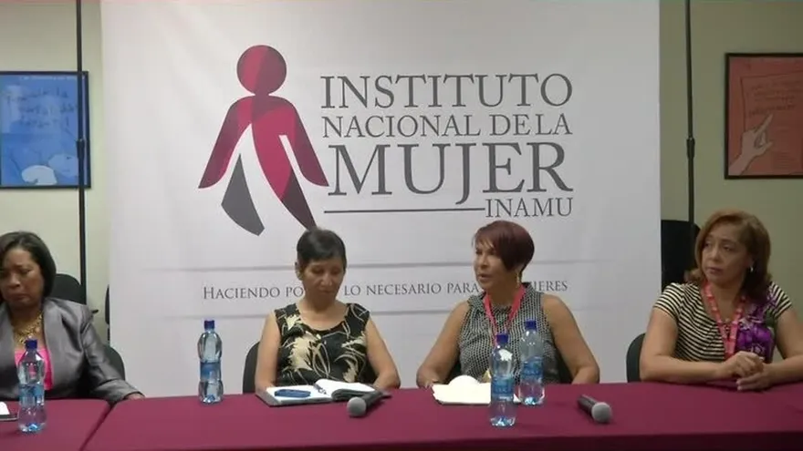 Continúa revisión de guías de educación sexual para docentes