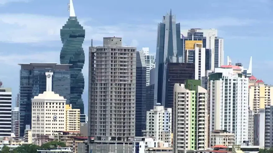 MEF analiza la posibilidad de tipificar la evasión fiscal como delito