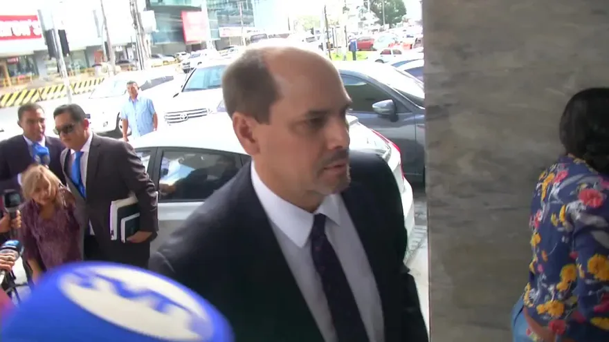 “Mimito” Arias es retenido en el aeropuerto de Tocumen