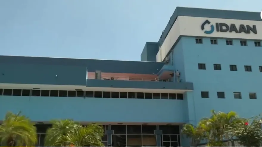 Defensor pide respuestas al Idaan por la falta de agua
