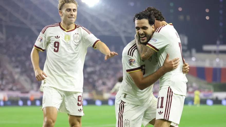 Mikel Merino celebró gol de España