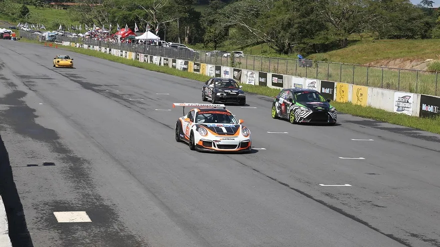 Parte del recorrido de los bólidos en  la Segunda Válida del Circuito Internacional de Panamá