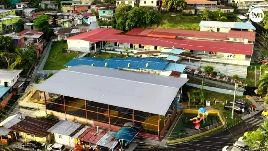 Imágenes de una escuela pública en San Miguelito.
