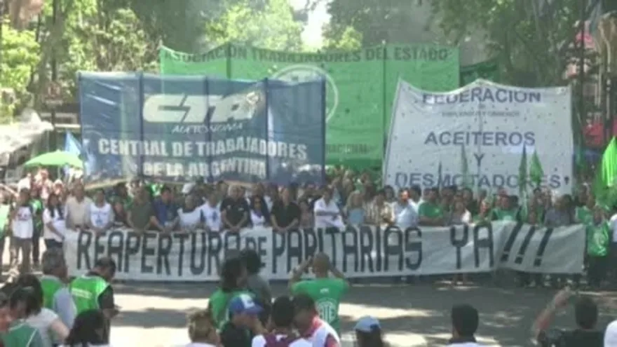 Trabajadores estatales argentinos realizan su séptimo paro contra el Gobierno