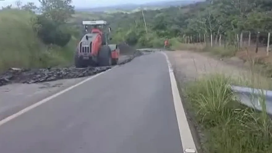 Trabajos de rehabilitación en la carretera de Mariato