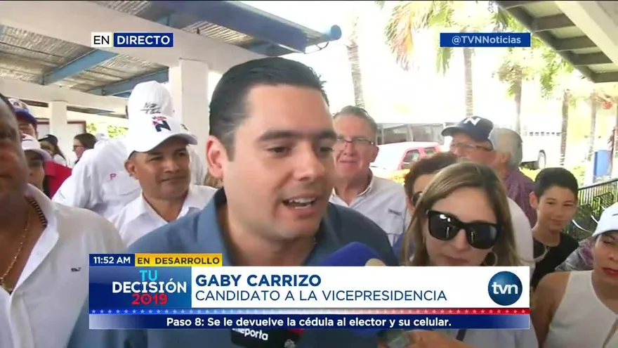 Jose Carrizo vota en Penonomé