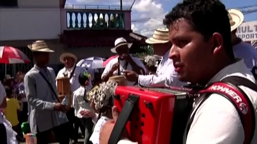 Niño muere tras caerle encima un caballo en Bocas del Toro