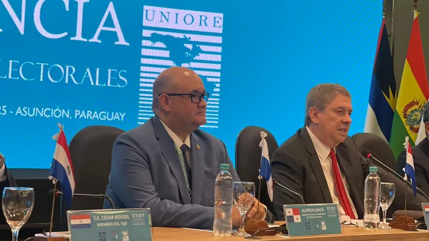 Panama traspasa la presidencia pro tempore de uniore a paraguay