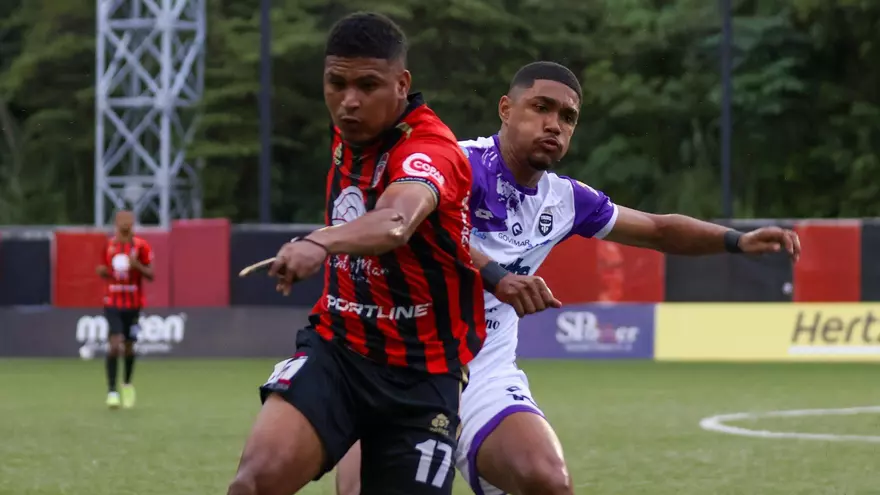 Sporting San Miguelito y Tauro FC se enfrentan en el Complejo Deportivo Los Andes