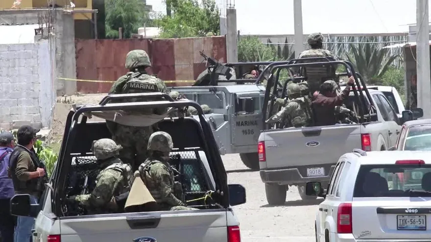 Mueren cinco presuntos delincuentes en enfrentamiento en México