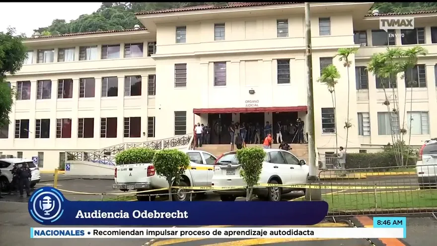 Ministerio Público y abogados llegan a la audiencia del caso Odebrecht