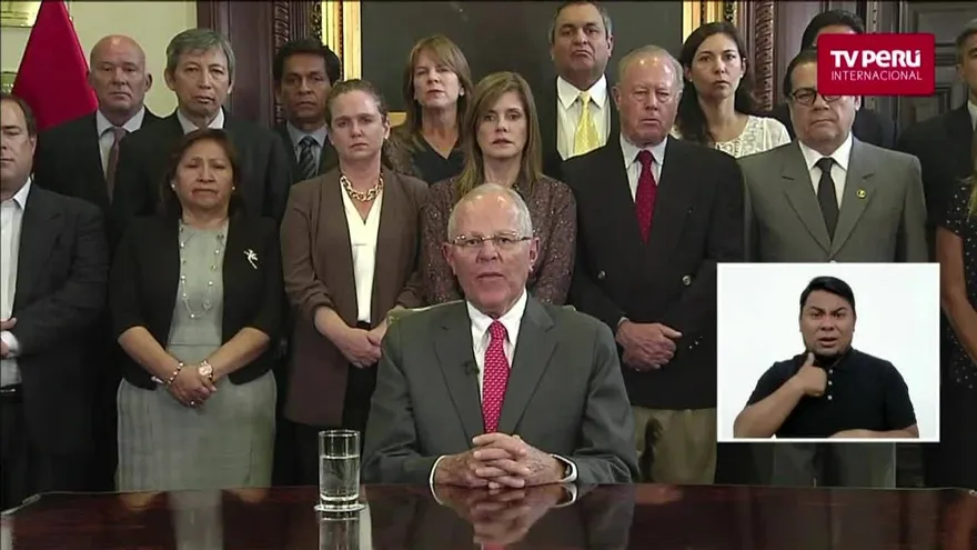 Kuczynski renuncia a la Presidencia de Perú