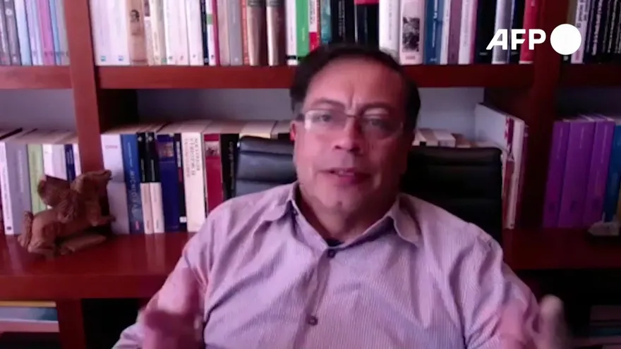 Desobediencia en el encierro: la protesta del jefe de la izquierda en Colombia