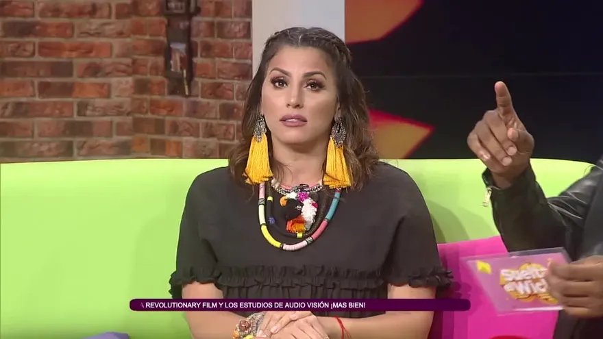 Iris de Arco vs. La nanas de su edificio - Parte 3