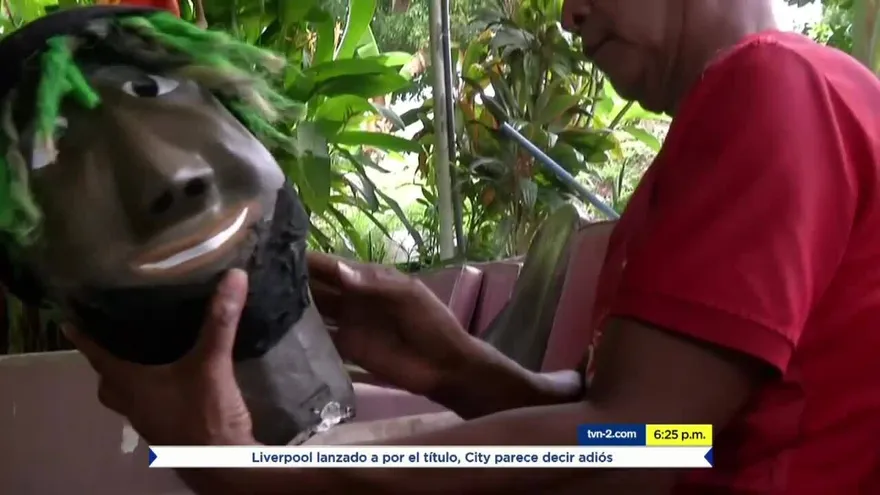 Los artesanos de los muñecos de Año Viejo