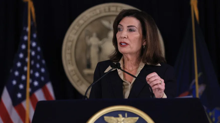 Gobernadora de New York, Kathy Hochul