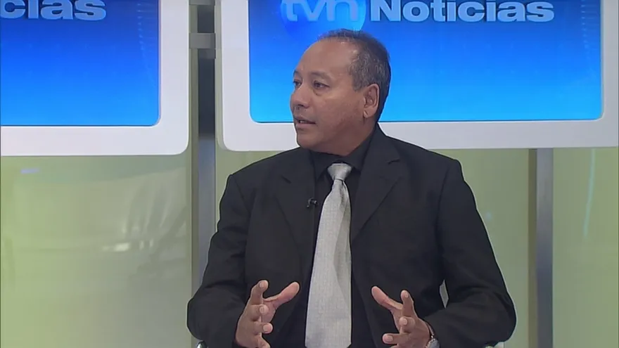 Aurelio Rangel, director de la Región Metropolitana de Salud