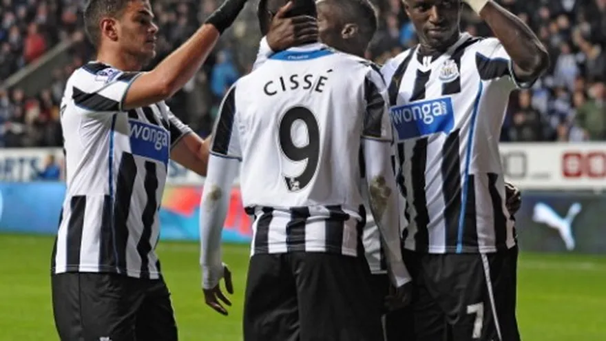 Newcastle hará controles por ébola a jugadores que vuelvan de África