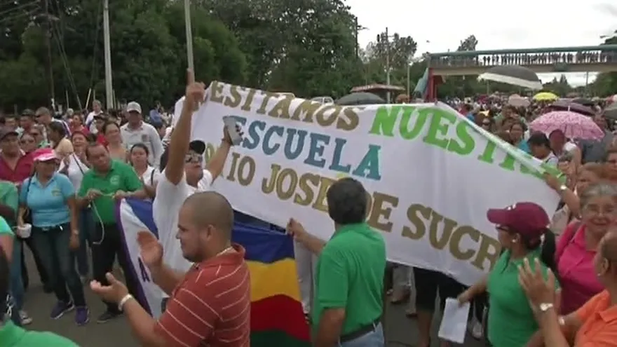 Docentes del interior se suman al paro de 72 horas