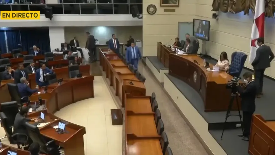 Citan a ministros de Comercio y Ambiente para el 10 de enero en la Asamblea