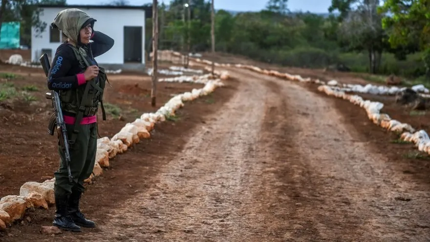 Las mujeres de las FARC enfentran el reto de volver a la vida civil.