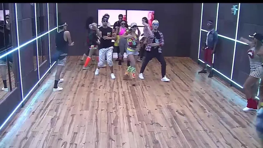 Los chicos bailan "Sorry" de Justin Bieber