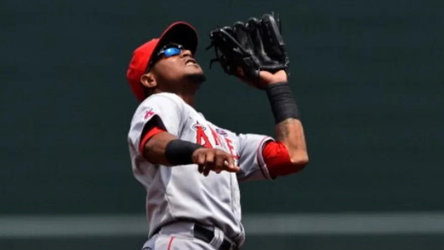 Aybar pega triple con casa llena y Angelinos gana