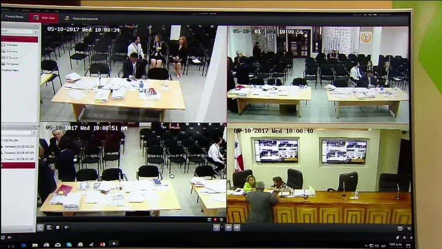 Receso en audiencia de imputación de cargos a Martinelli