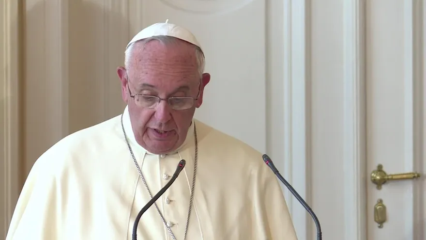 Papa denuncia en Bosnia “clima de guerra” en el mundo