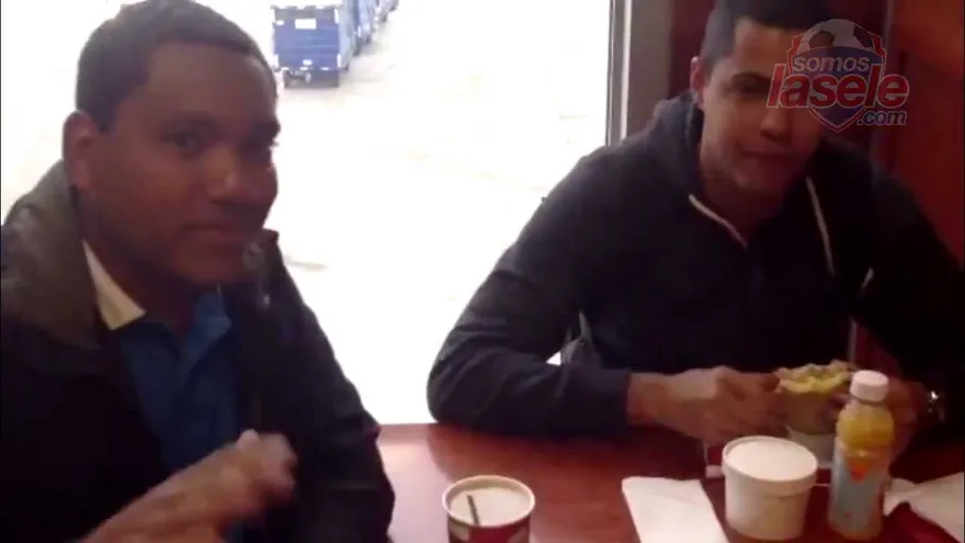 En directo Cafe de la Sele versión aeropuerto