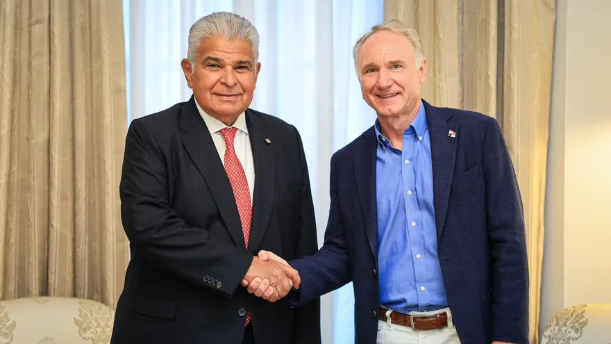 Mulino recibe al reconocido autor del Código Da Vinci