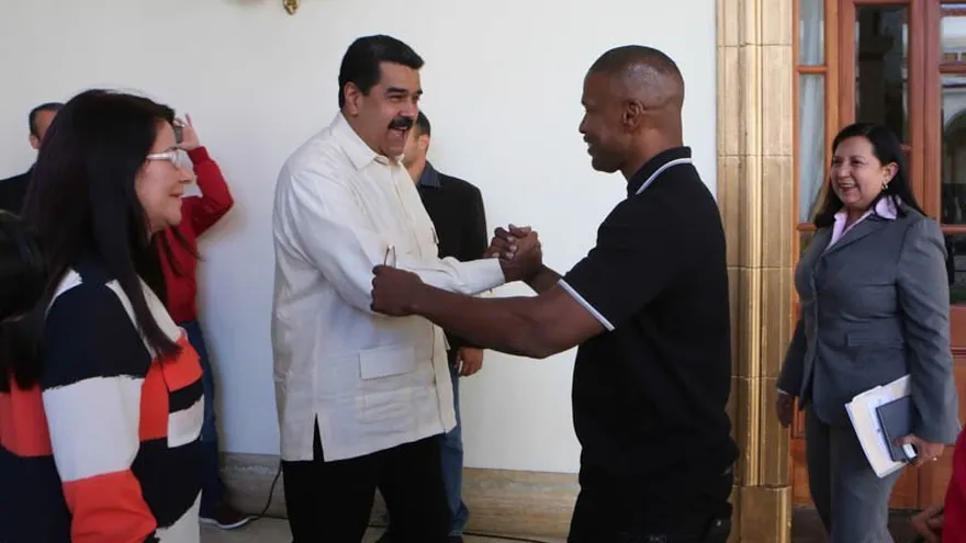 Maduro se reúne con los actores estadounidenses Jamie Foxx y Lukas Haas