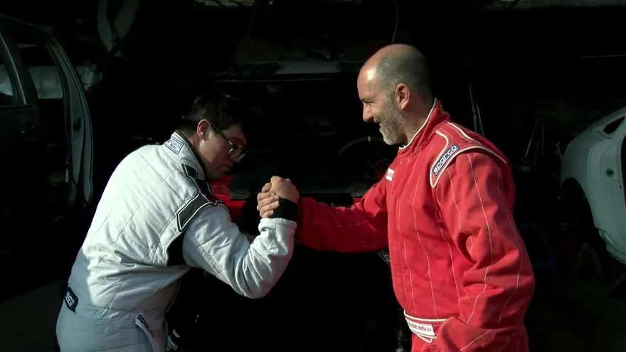 Copiloto peruano con síndrome de Down, histórico en Rally Dakar