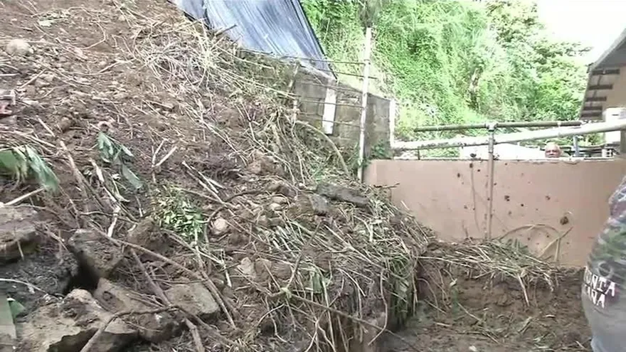 Reportan derrumbe en La Gloria de Bethania