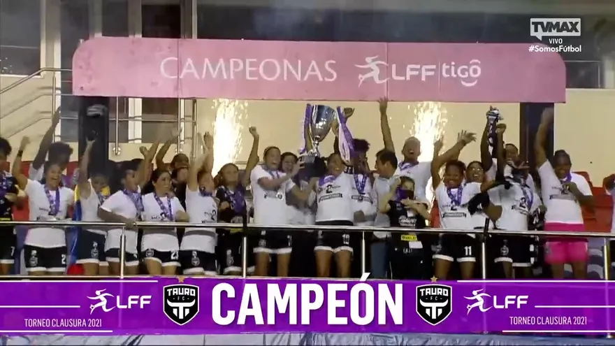 Tauro es bicampeón femenino al vencer a Plaza en una entretenida final