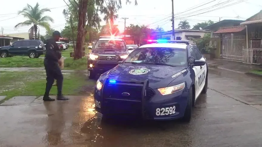 Delincuentes aprovecharon la lluvia y atacaron a una familia en Don Bosco