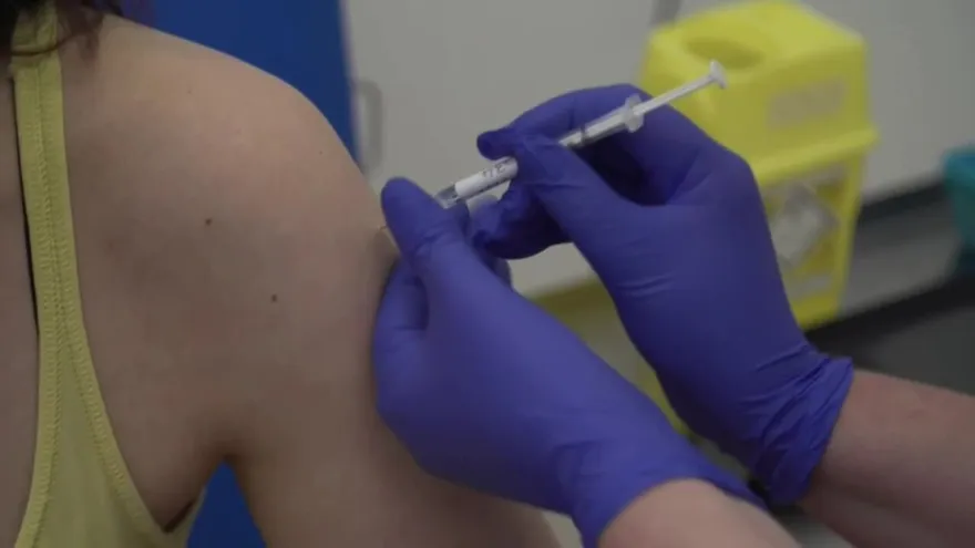 En ensayo clínico una decena de 119 proyectos de vacuna contra la COVID-19