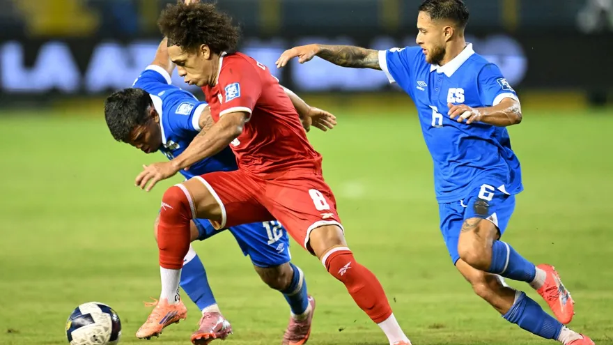 Adalberto Carrasquilla ante El Salvador