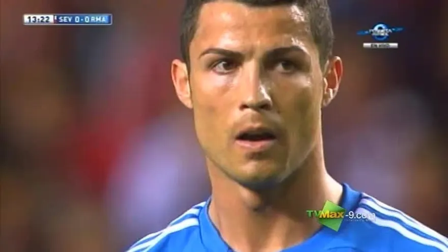 Gol de tiro libre de Ronaldo, Sevilla 0-1 Real Madrid min 13