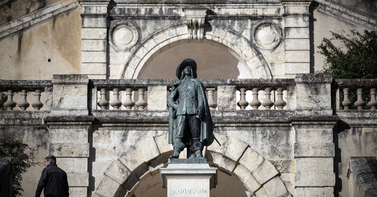 ¿Hallaron al legendario mosquetero d’Artagnan? ADN podría revelar si yace oculto bajo una iglesia