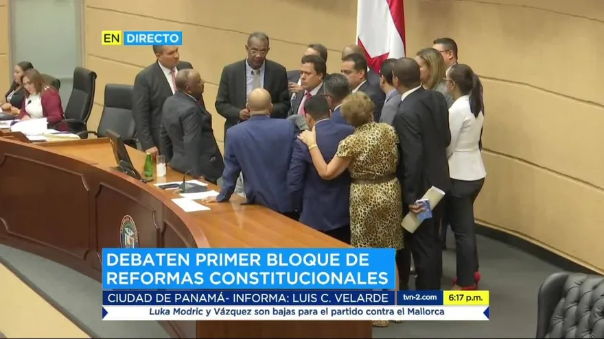 Por segundo día, diputados no logran consenso sobre bloque de modificaciones constitucionales